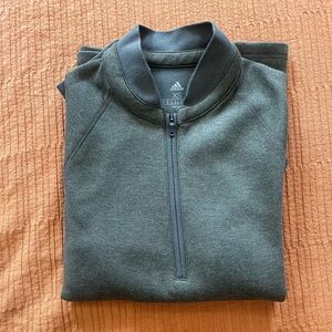 Never or  very lightly worn clothing